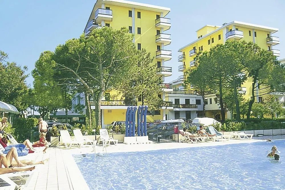 Residence Costa Del Sol Lido Di Jesolo Ivn01375 Cya Apartment